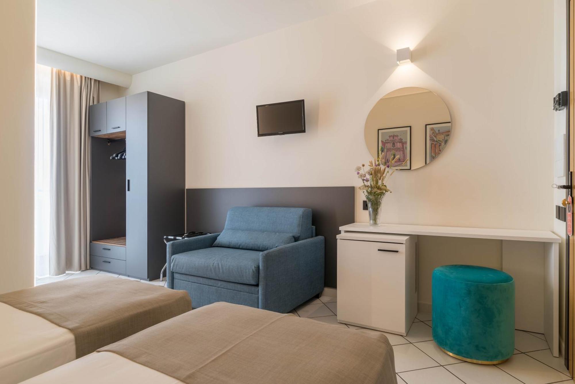 Hotel Lo Smeraldo 4*